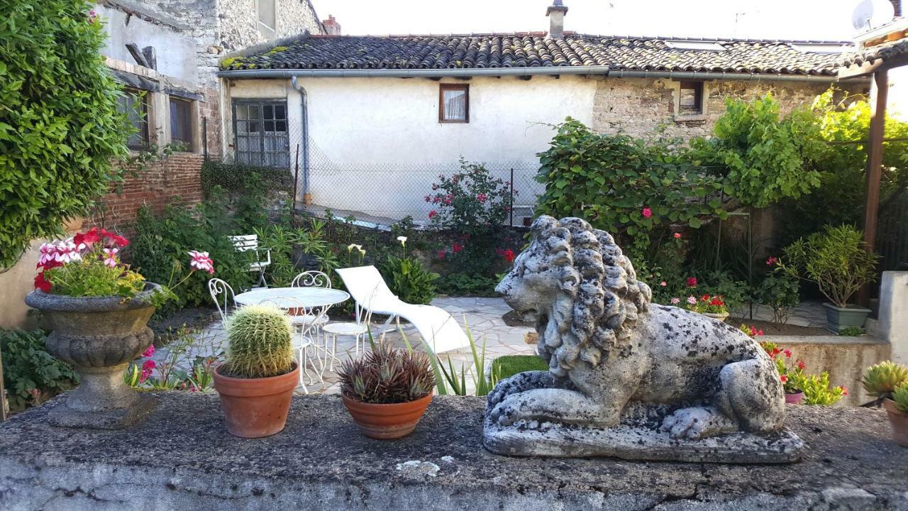 Tournus Belle Maison Vue Sur Saone Exteriér fotografie